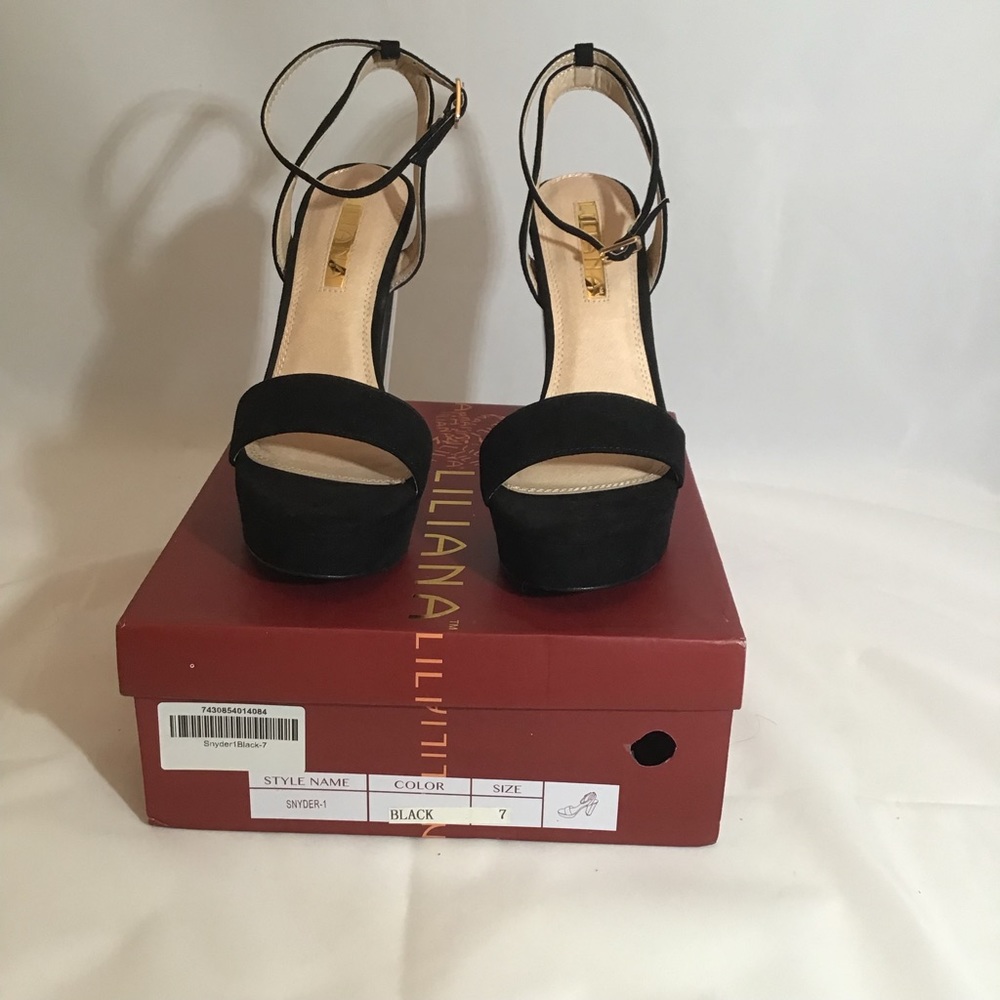 Black suede sandal w/ clear heel